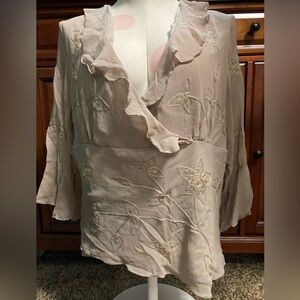 Silkland Woman chiffon and embroidered top